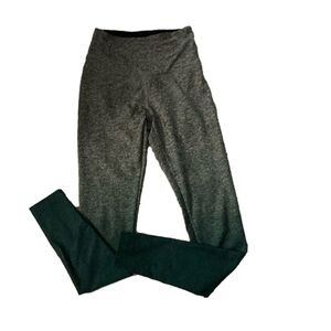 Beyond yoga gray green ombré leggings size small